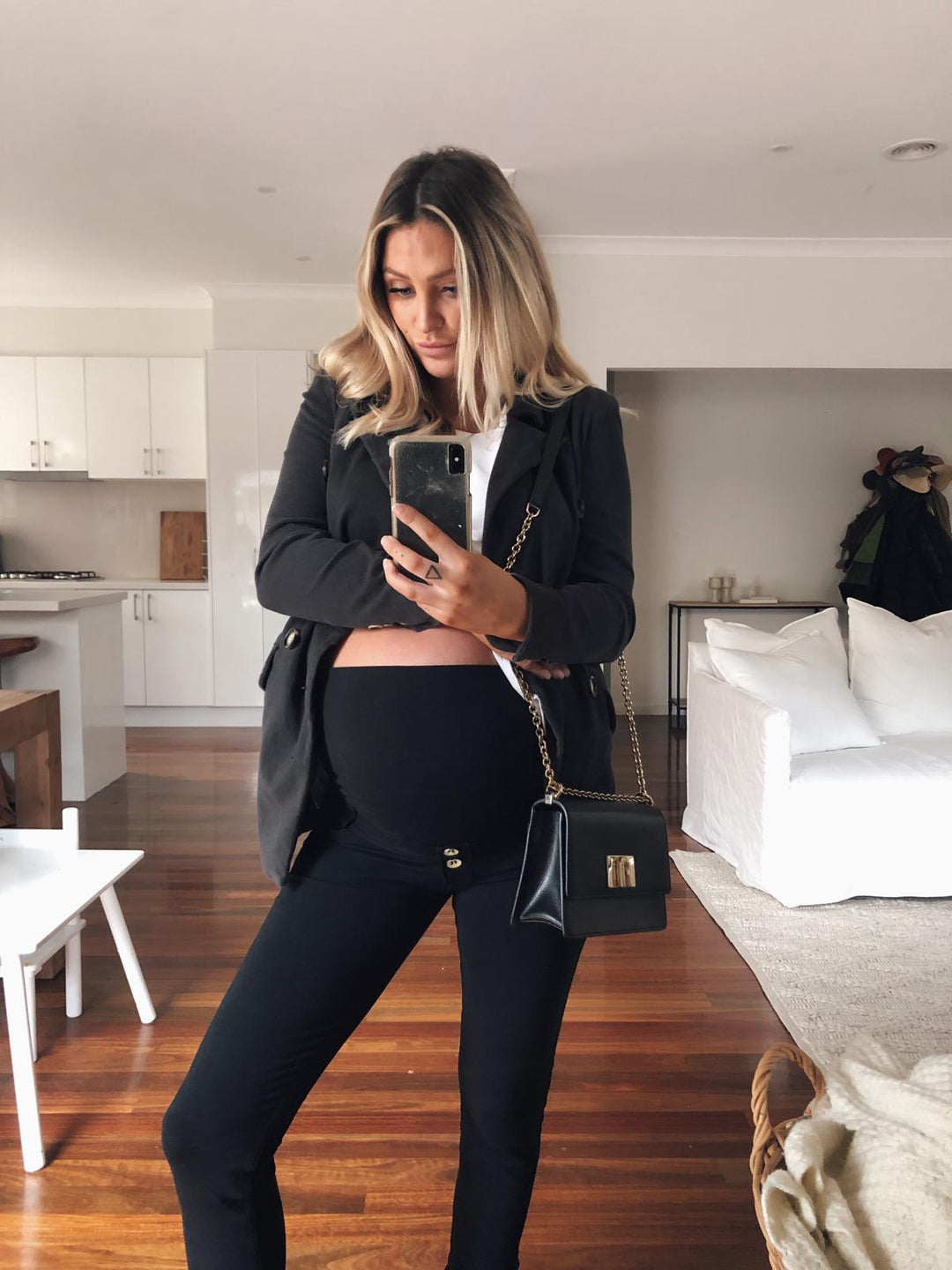 Mum Life: Embrace Your Body Before, During AND after Pregnancy