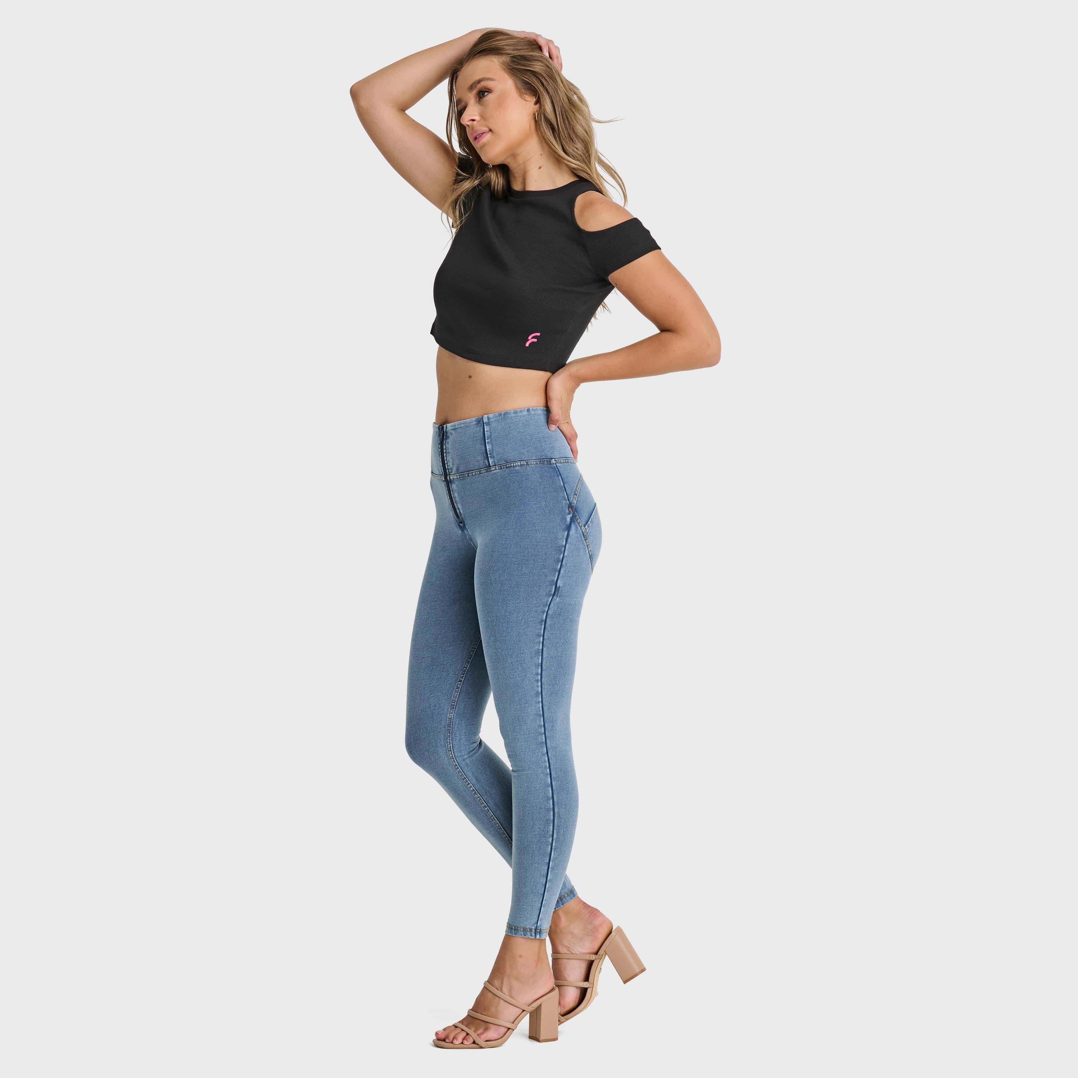 Cropped Cut Out T Shirt - Black 3