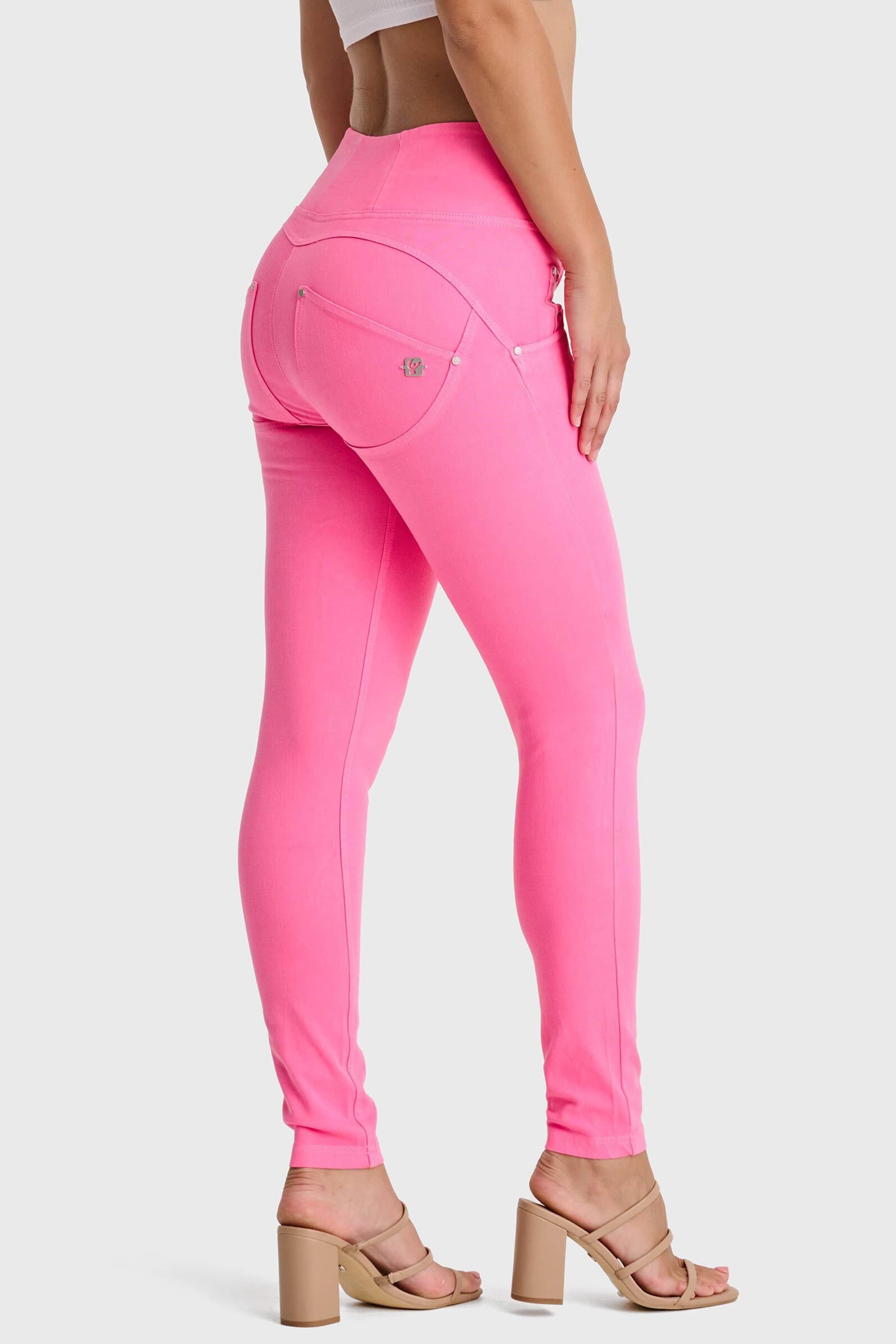 WR.UP® Snug Jeans - High Waisted - Full Length - Candy Pink 1