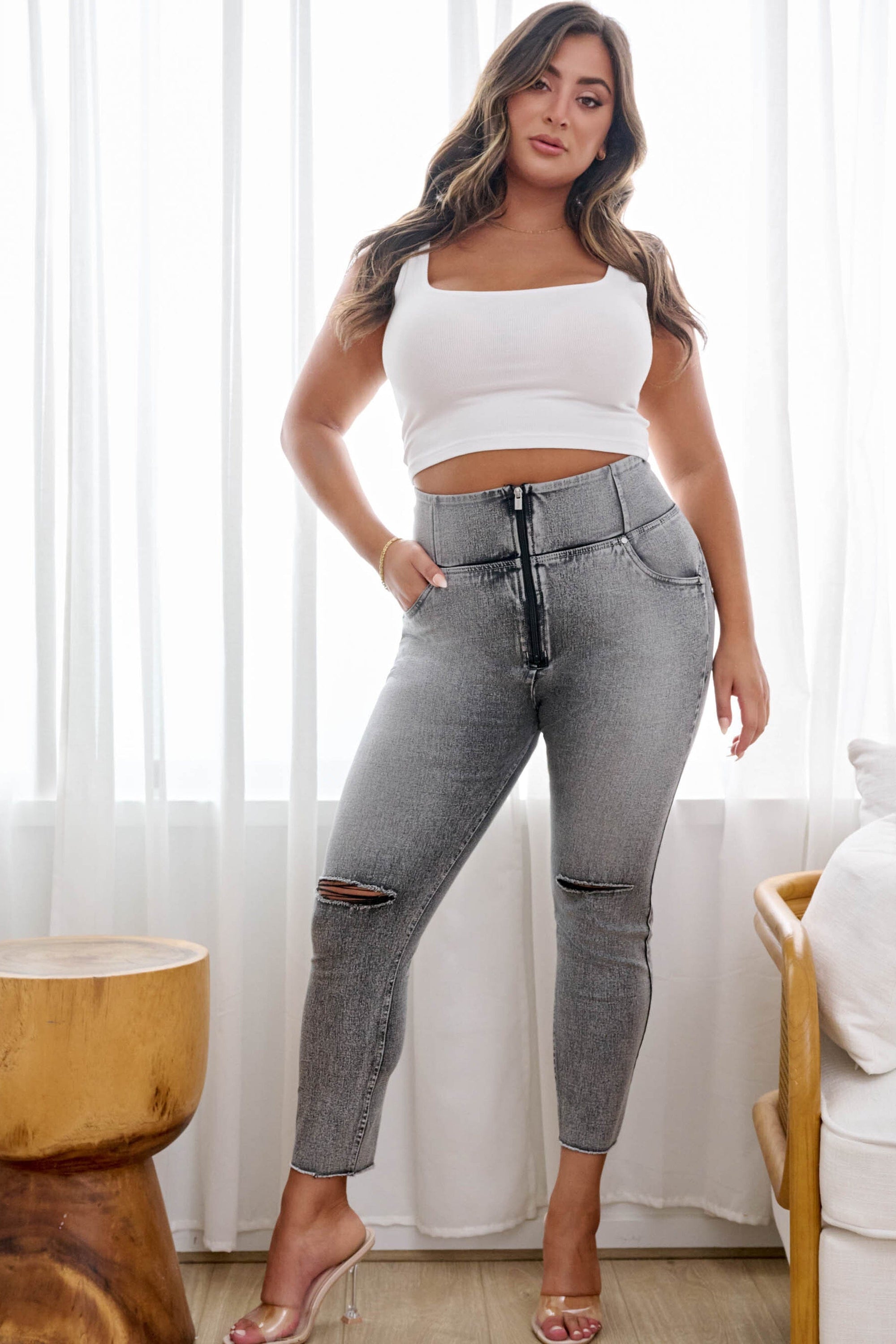 WR.UP® Snug Curvy Ripped Jeans - High Waisted - 7/8 Length - Grey Stonewash + Grey Stitching 1