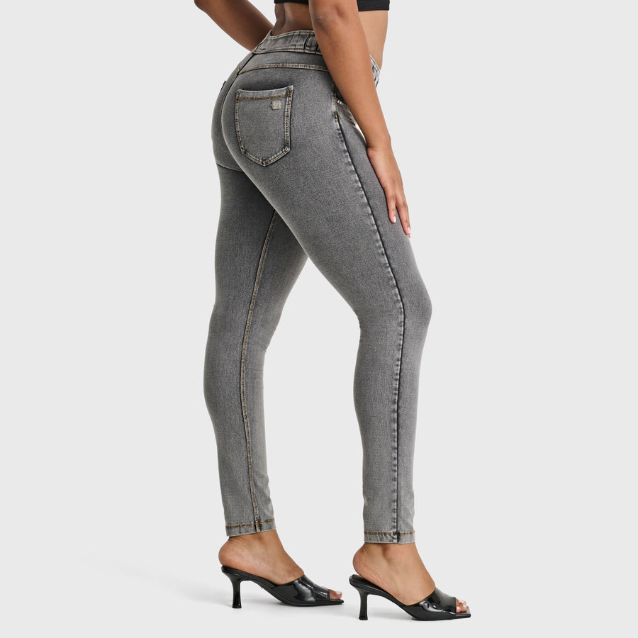 Size S | 8-Model is 173cm