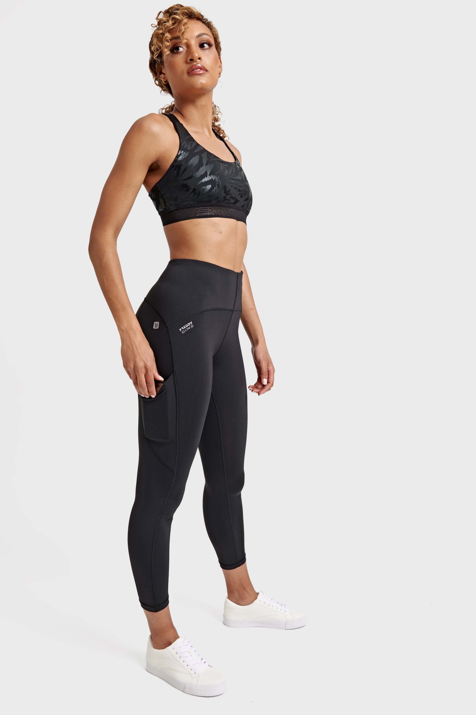 Superfit Diwo With Pockets - High Waisted - 7/8 Length - Black 4