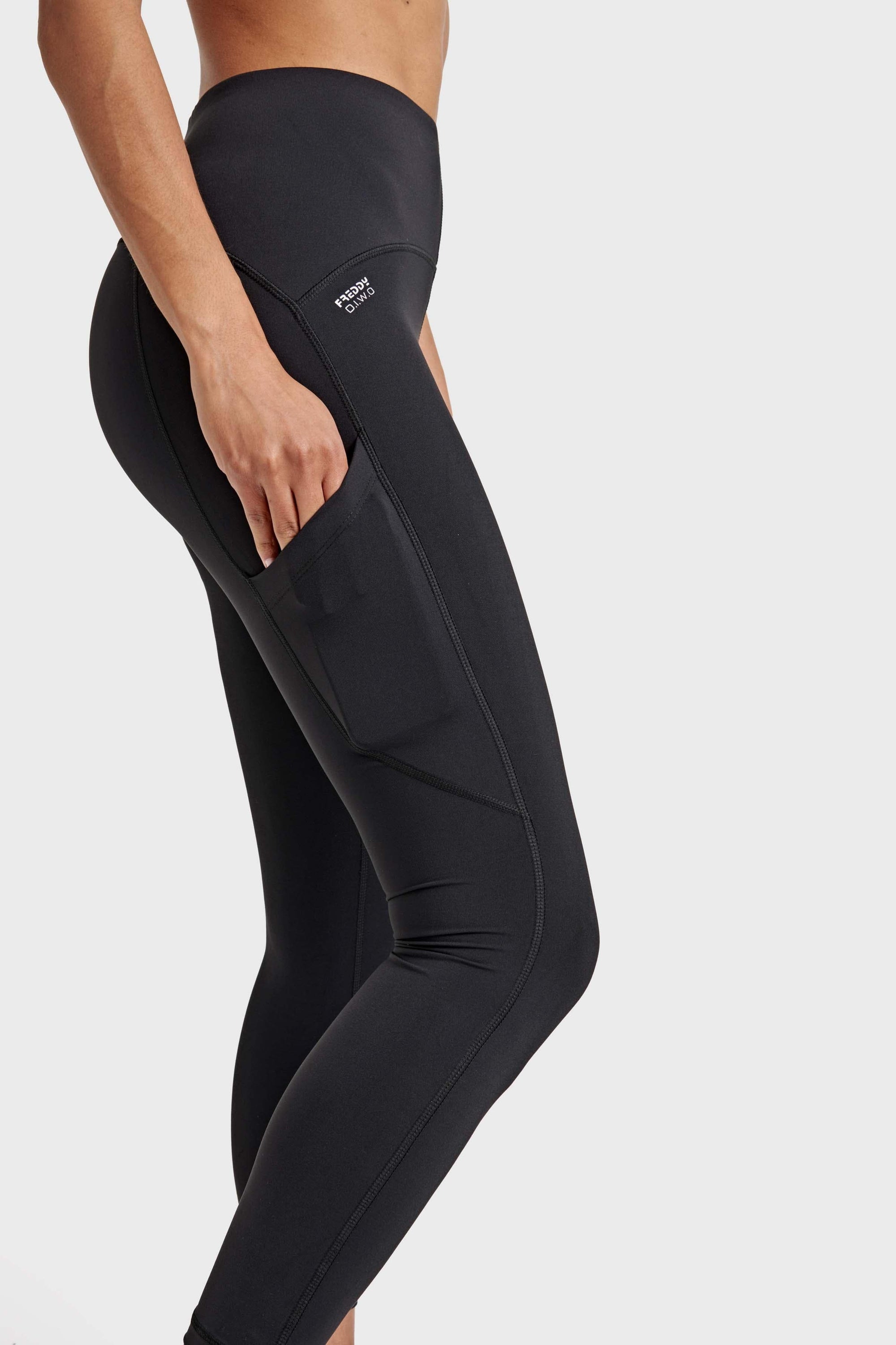 Superfit Diwo With Pockets - High Waisted - 7/8 Length - Black 13