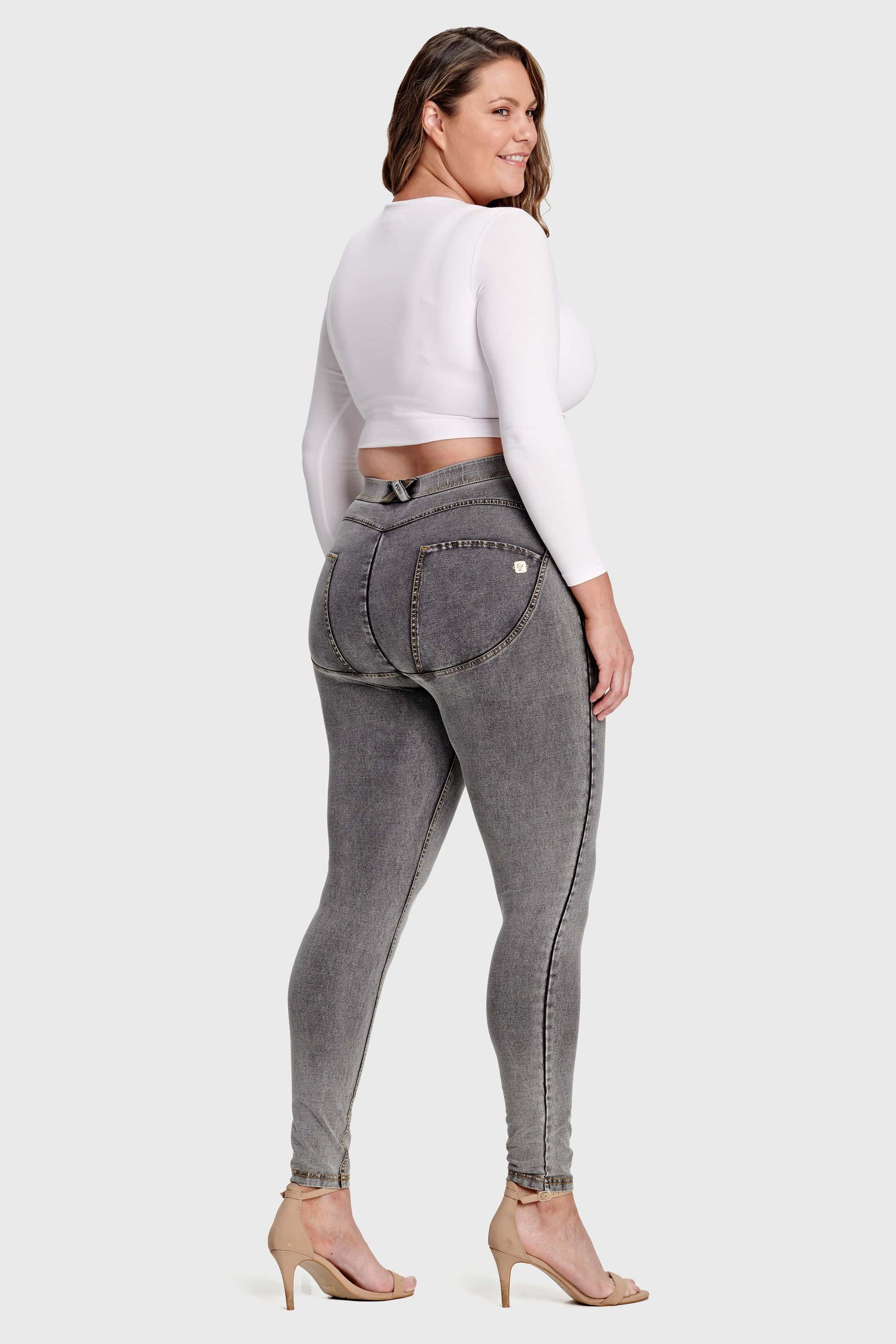 WR.UP® Curvy Denim - High Waisted - Full Length - Grey + Yellow Stitching 6