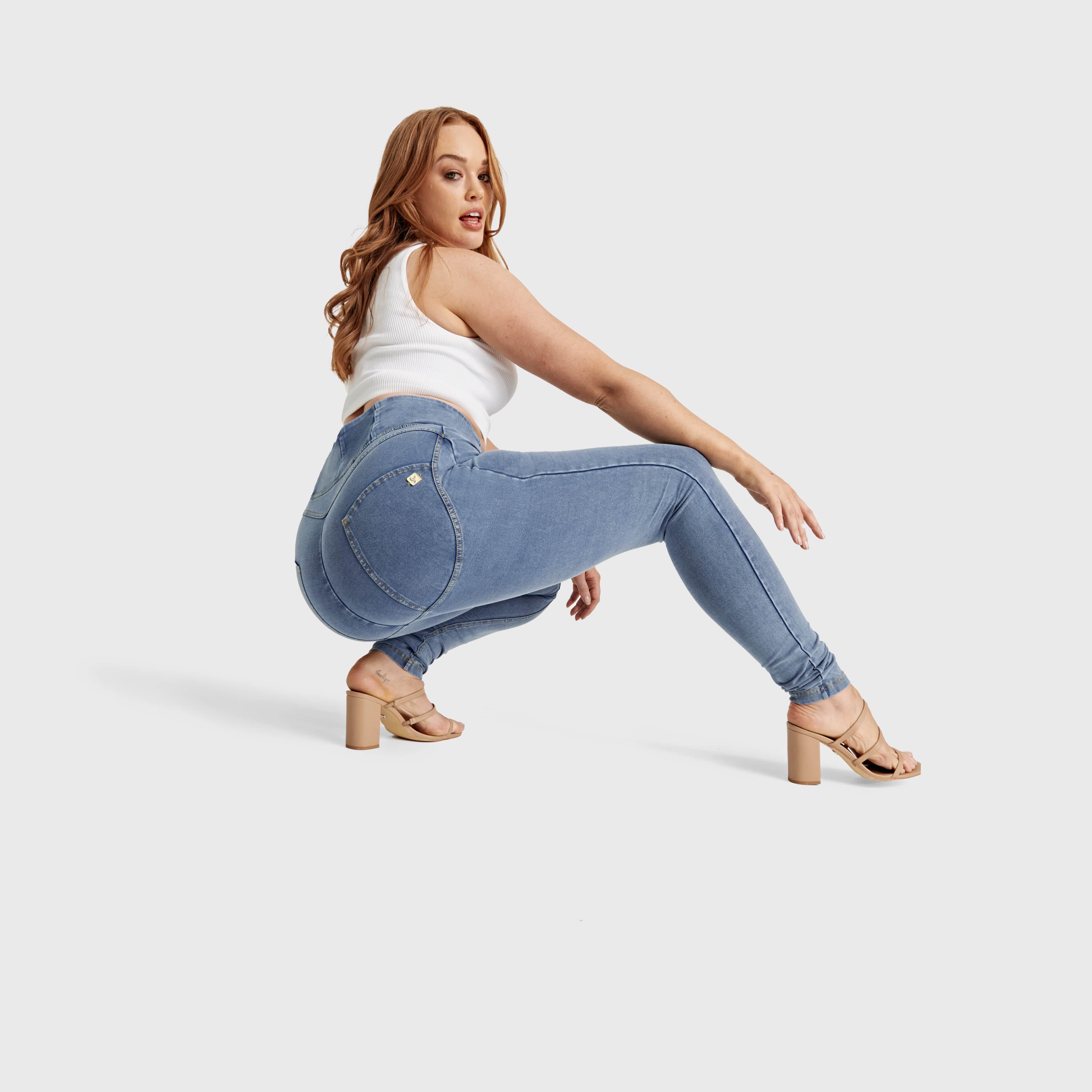WR.UP® Curvy Denim - Zip High Waisted - Full Length - Light Blue + Yellow Stitching 2