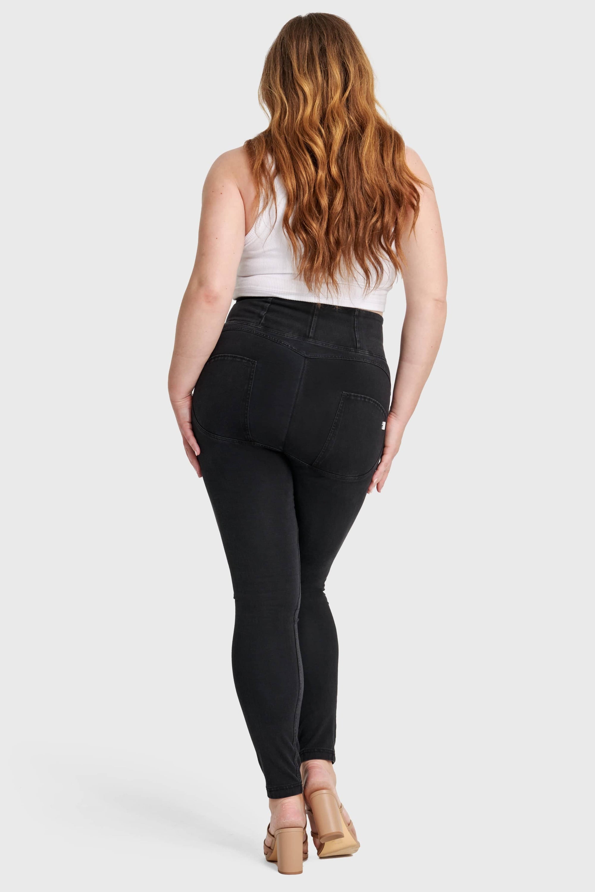 WR.UP® Curvy Denim - Zip High Waisted - Full Length - Black + Black Stitching 6