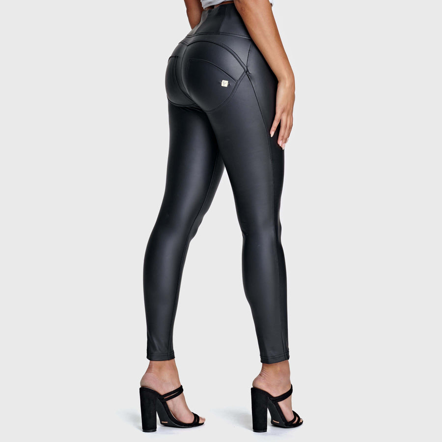 Size S | 8-Model is 173cm