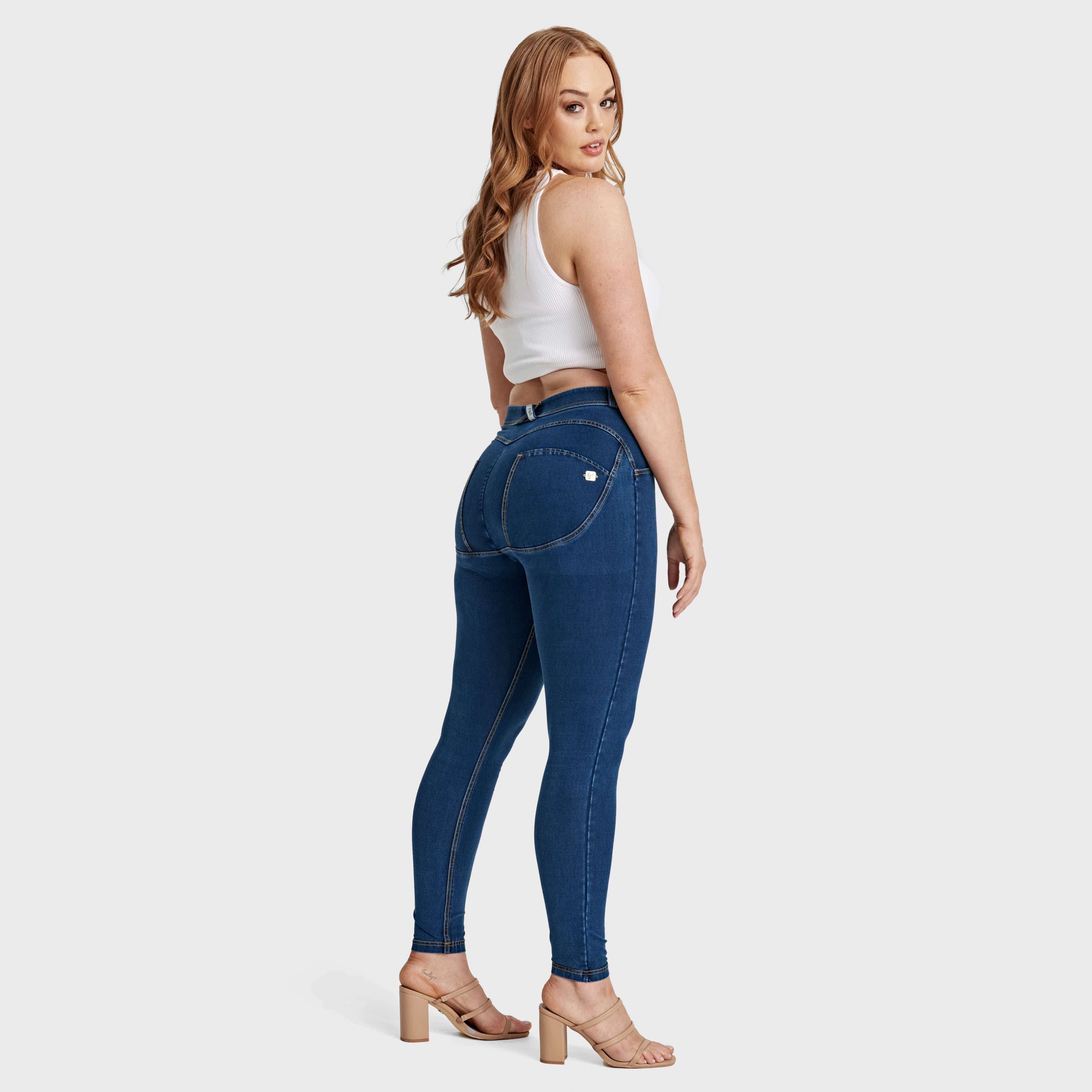 WR.UP® Curvy Denim - High Waisted - Full Length - Dark Blue + Yellow Stitching 2