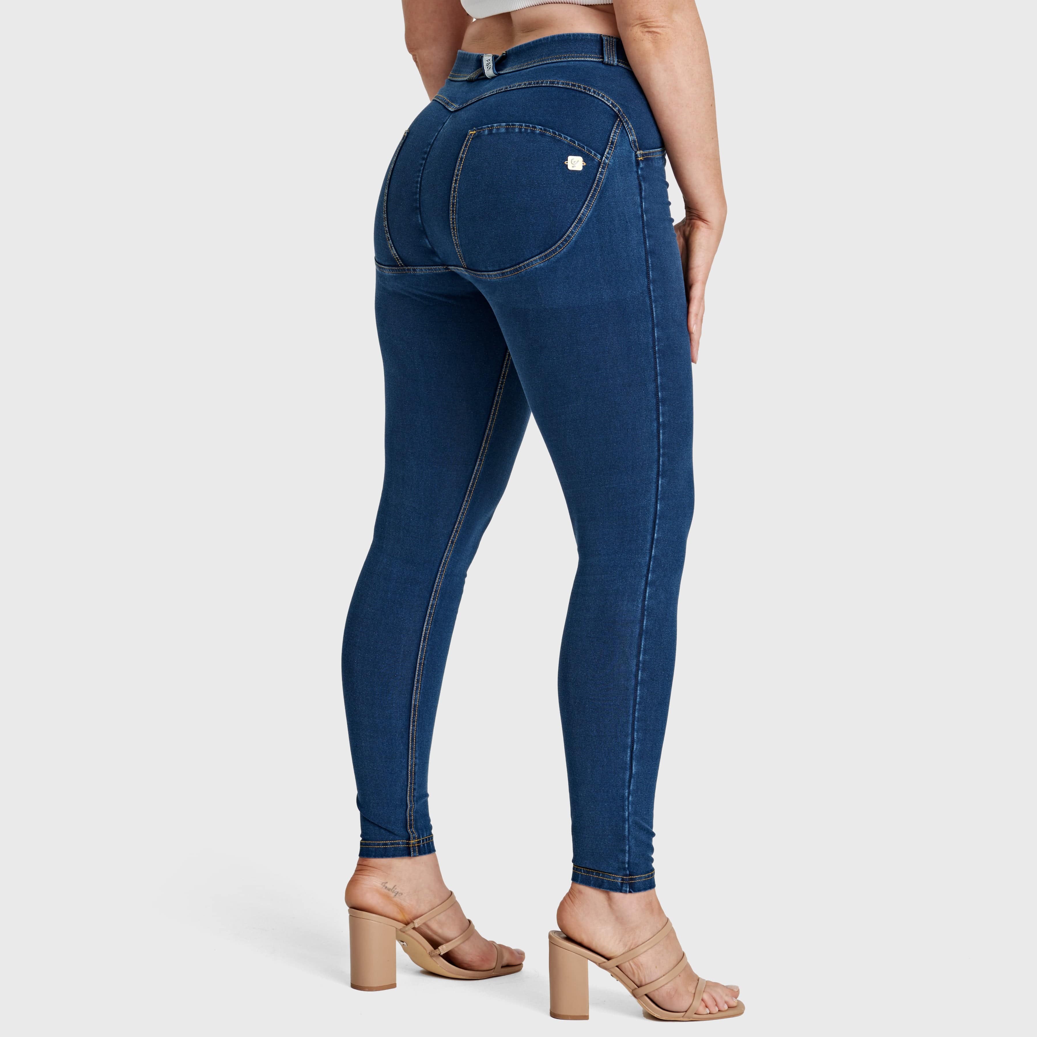 WR.UP® Curvy Denim - High Waisted - Full Length - Dark Blue + Yellow Stitching 1