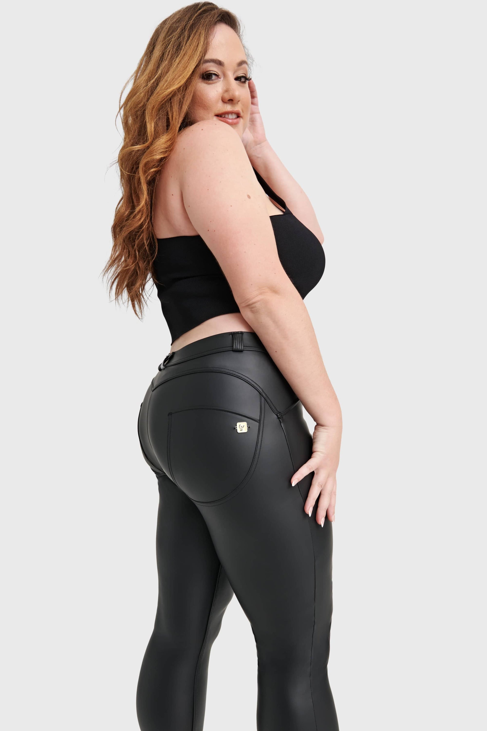 WR.UP® Curvy Faux Leather - High Waisted - 7/8 Length - Black 5