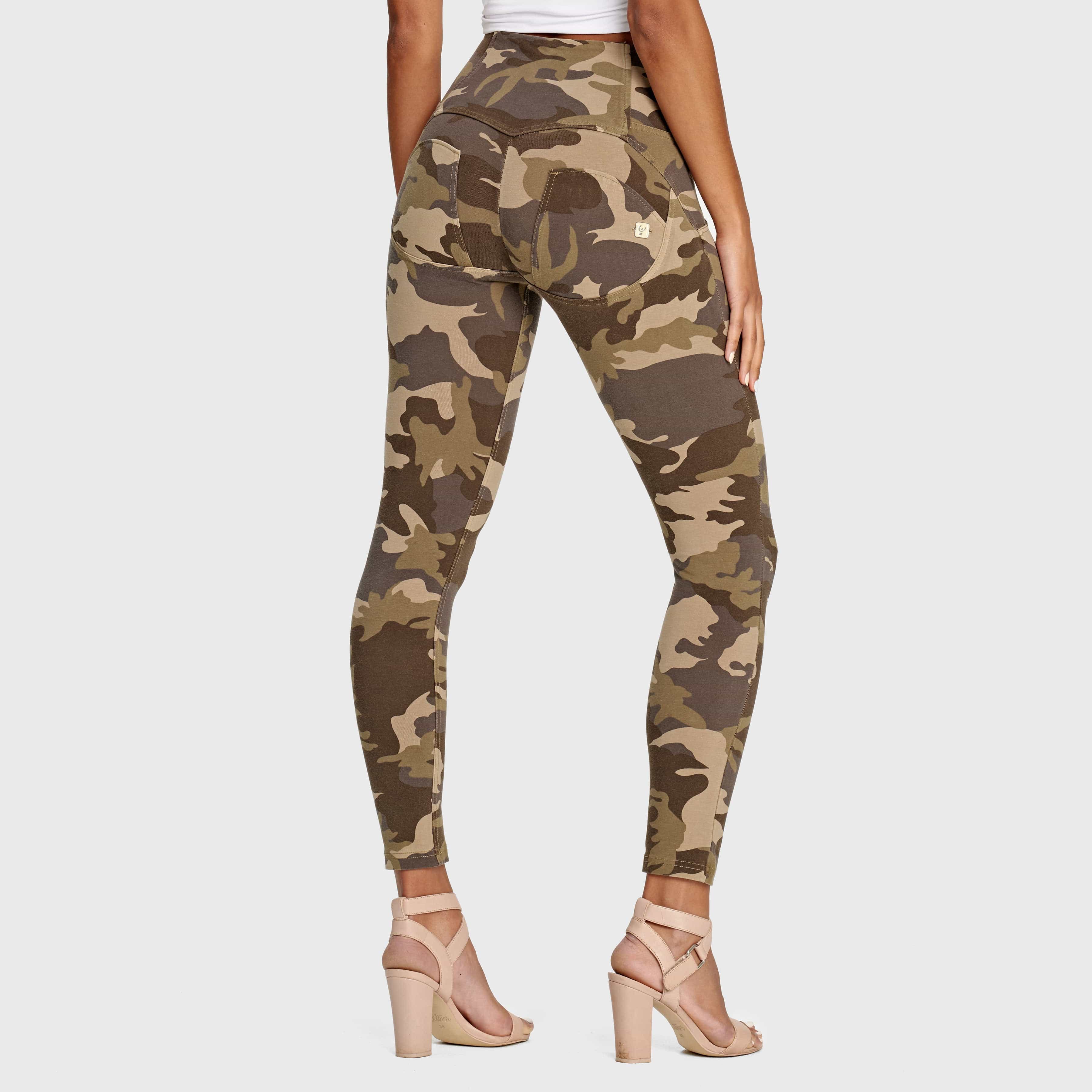WR.UP® Fashion 3 Button - High Waisted - 7/8 Length - Brown Camo 1