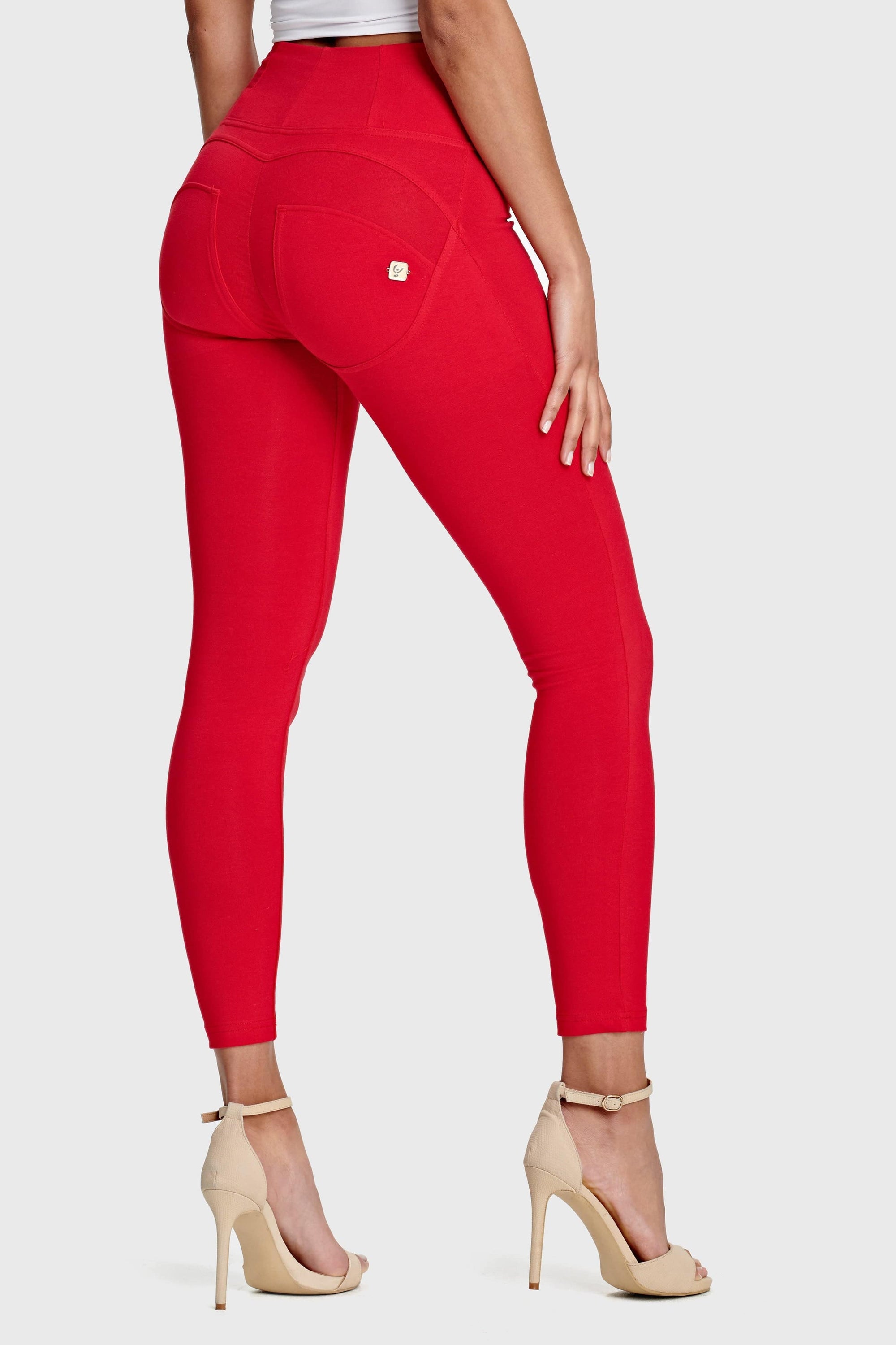 WR.UP® Fashion - High Waisted - 7/8 Length - Red 2