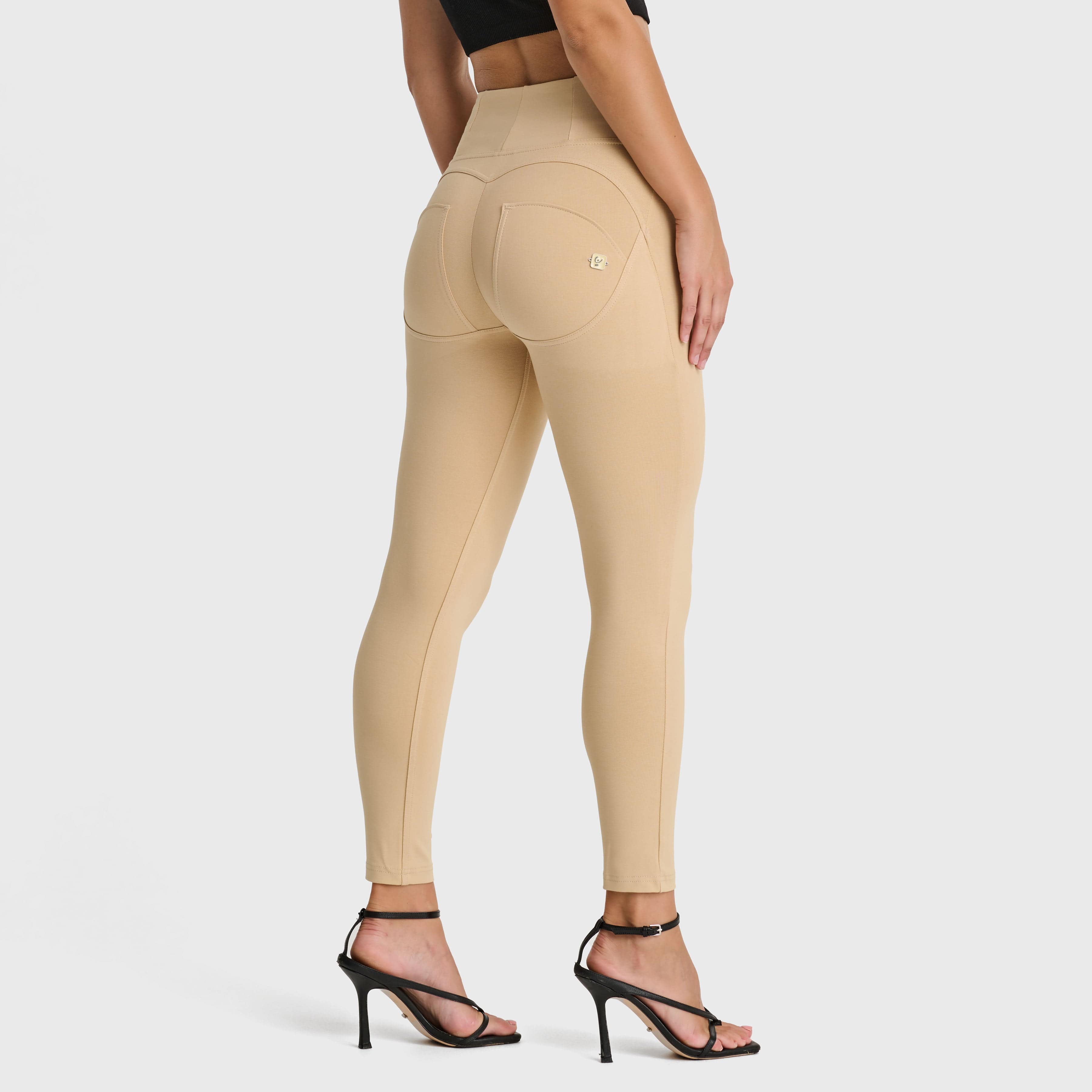 WR.UP® Fashion - High Waisted - 7/8 Length - Latte 1