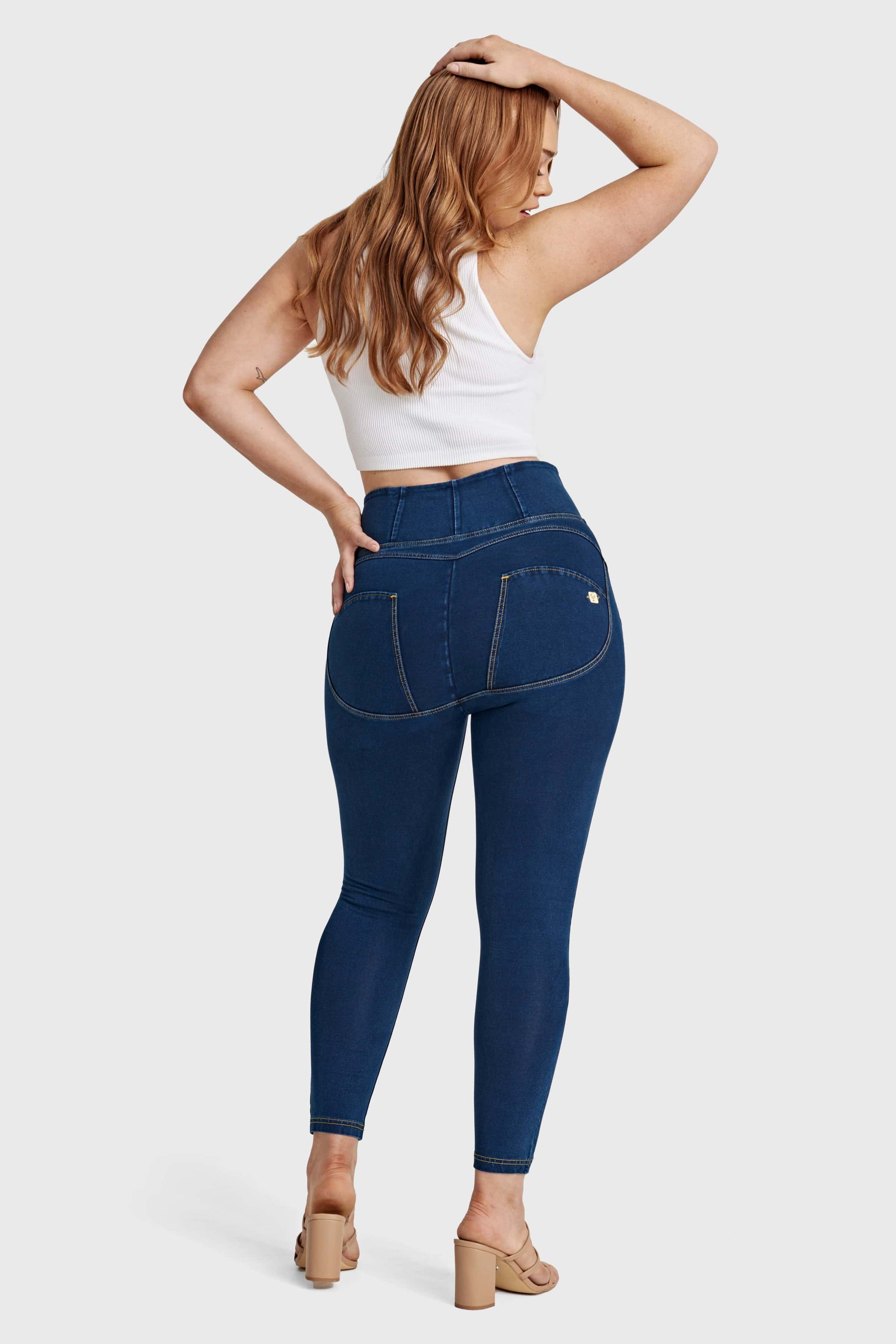 WR.UP® Curvy Denim - Zip High Waisted - 7/8 Length - Dark Blue + Yellow Stitching 2