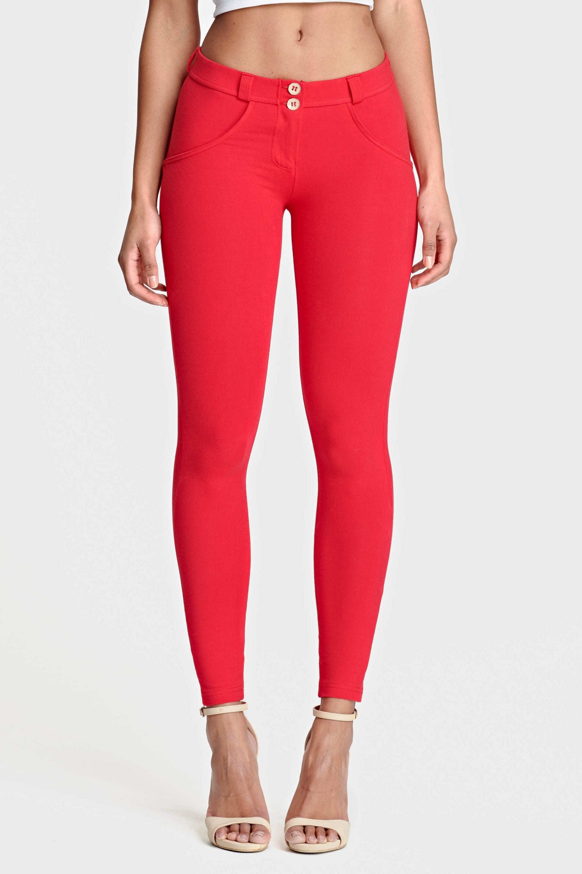 WR.UP® Fashion - Mid Rise - 7/8 Length - Red 9
