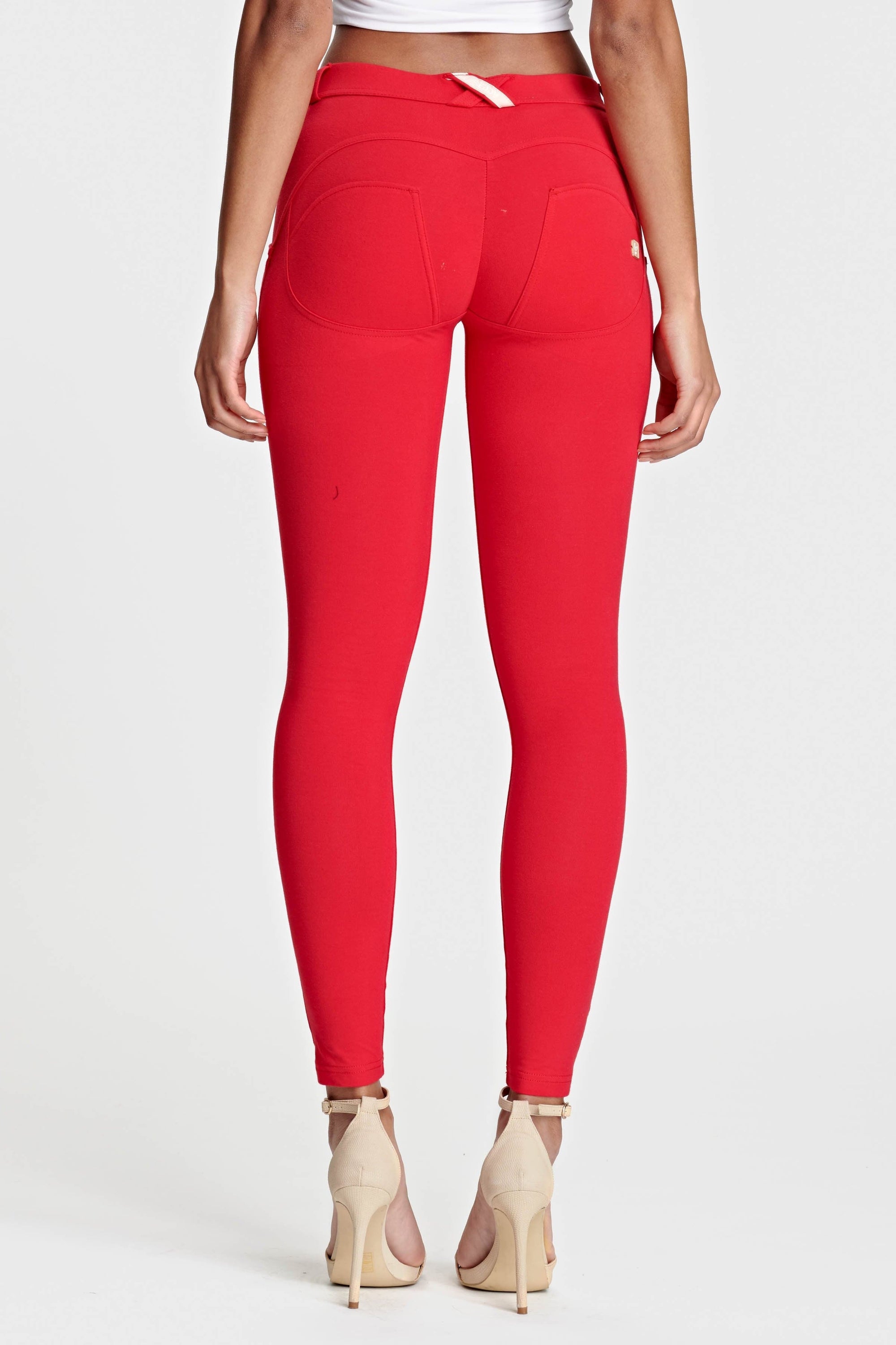 WR.UP® Fashion - Mid Rise - 7/8 Length - Red 8