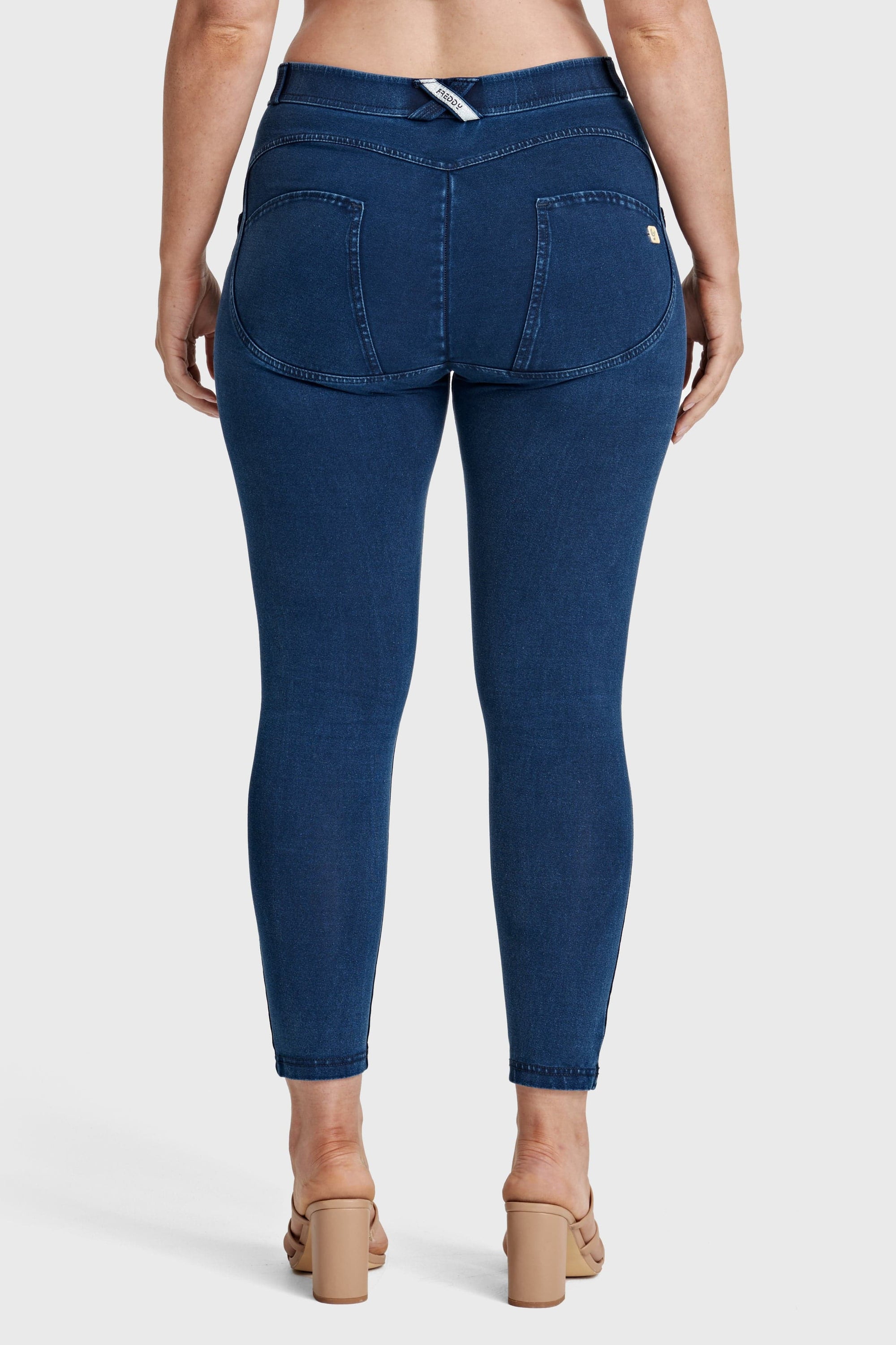 WR.UP® Curvy Denim - High Waisted - 7/8 Length - Blue + Blue Stitching 8