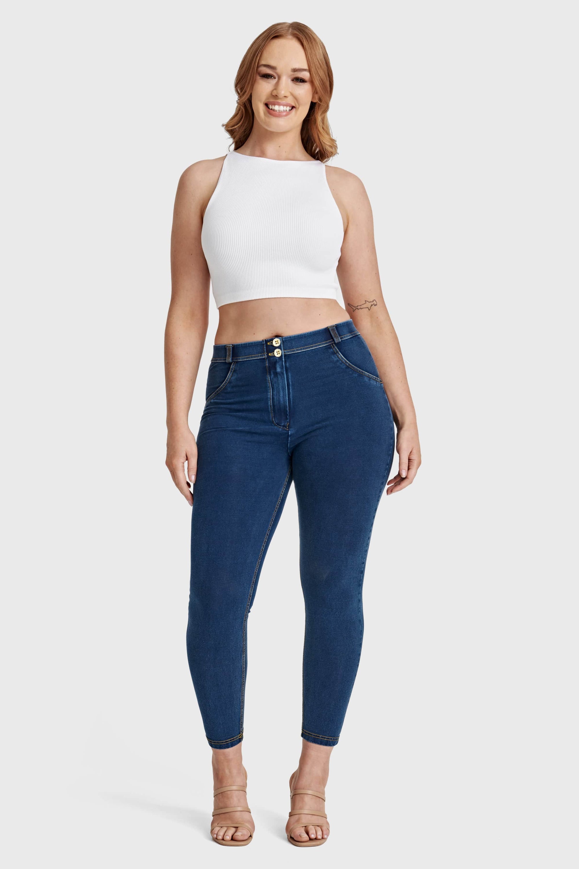 WR.UP® Curvy Denim - High Waisted - 7/8 Length - Dark Blue + Yellow Stitching 8
