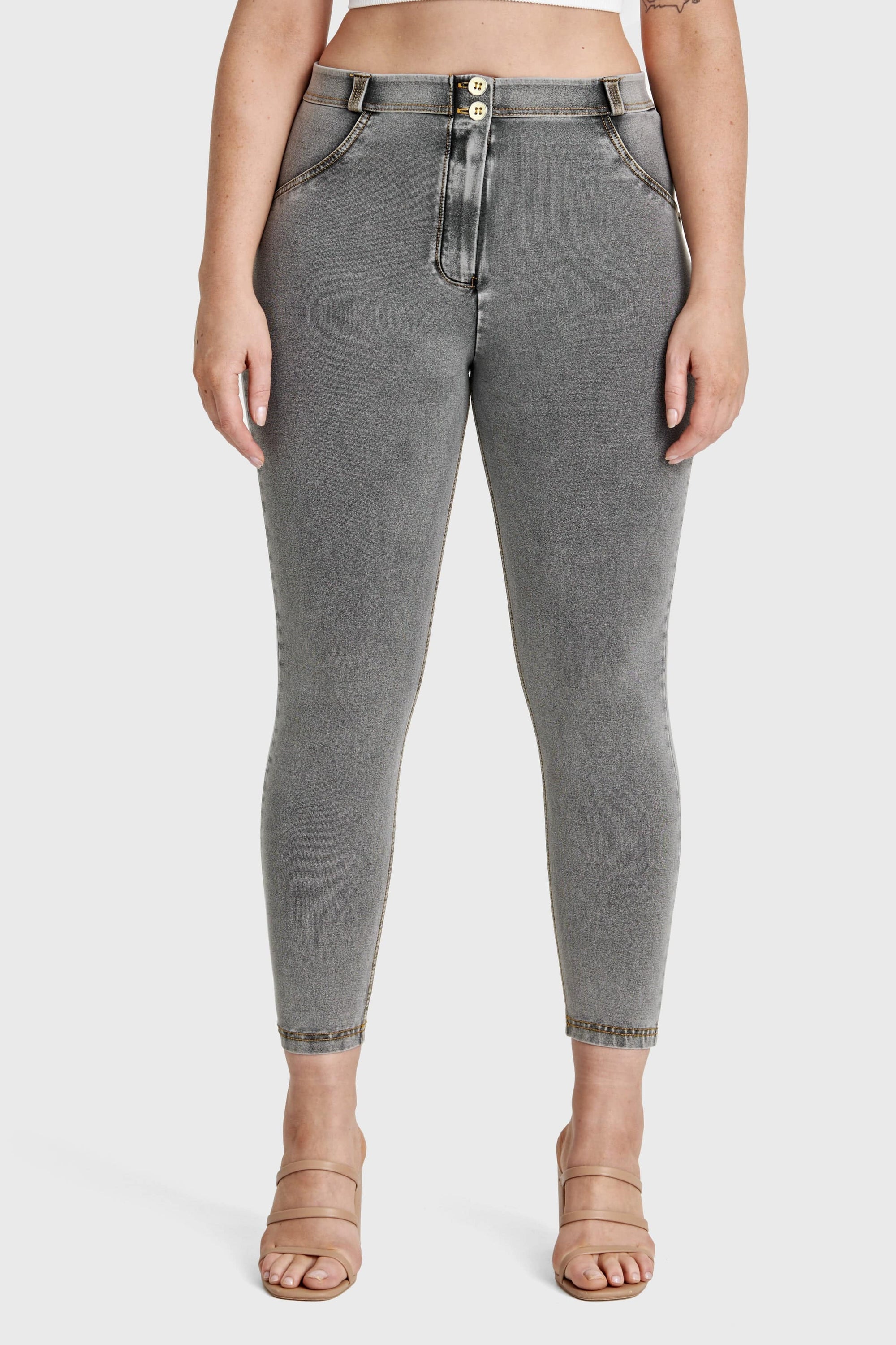 WR.UP® Curvy Denim - High Waisted - 7/8 Length - Grey + Yellow Stitching 9