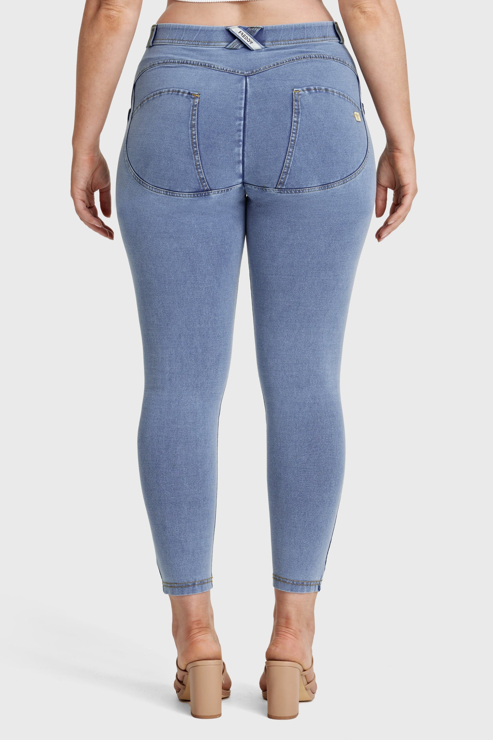 WR.UP® Curvy Denim - High Waisted - 7/8 Length - Light Blue + Yellow Stitching 9
