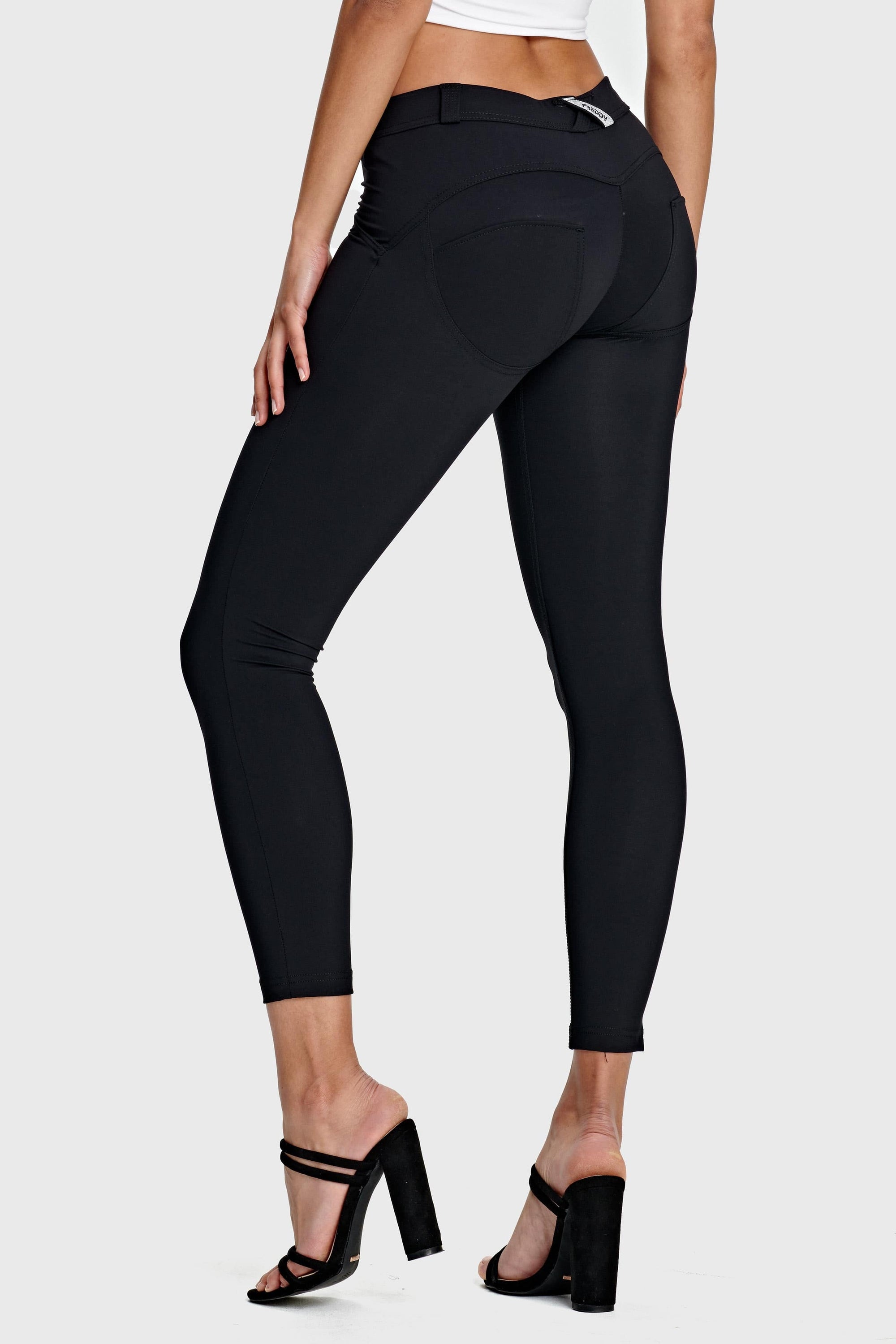 WR.UP® Diwo Pro - Mid Rise - 7/8 Length - Black 5