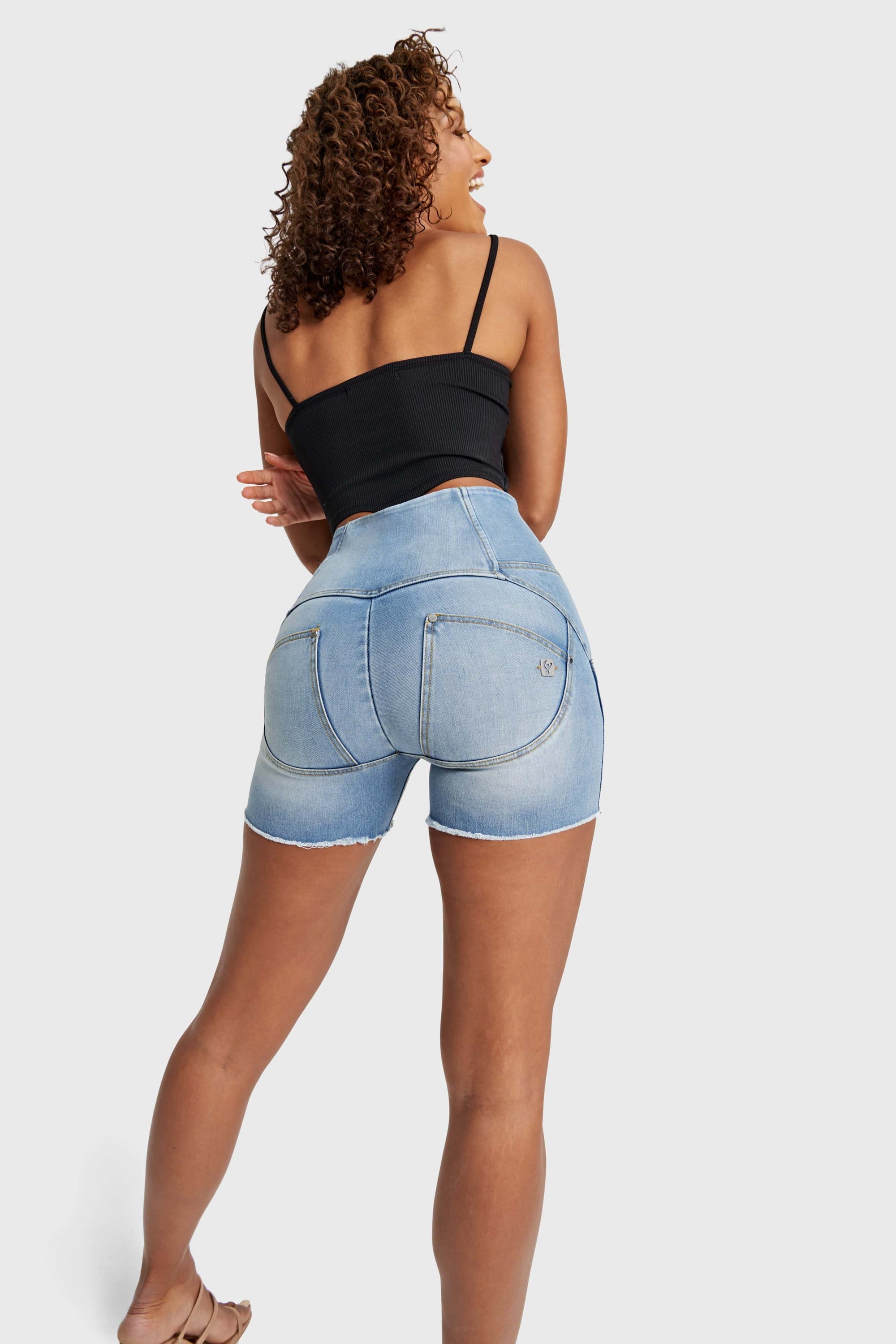 WR.UP® Snug Jeans - High Waisted - Shorts - Light Blue + Yellow Stitching 12