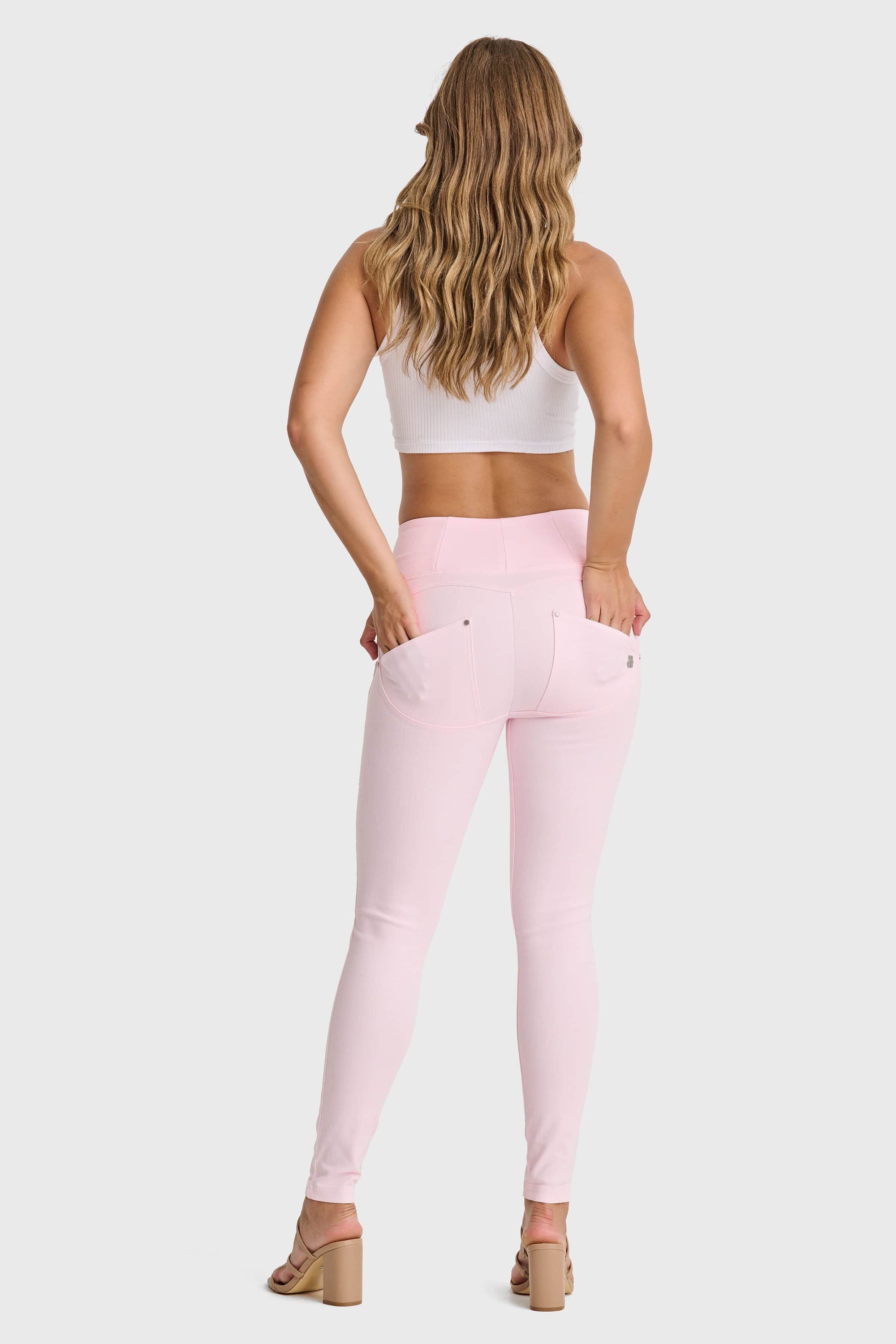 WR.UP® Snug Jeans - High Waisted - Full Length - Baby Pink 9