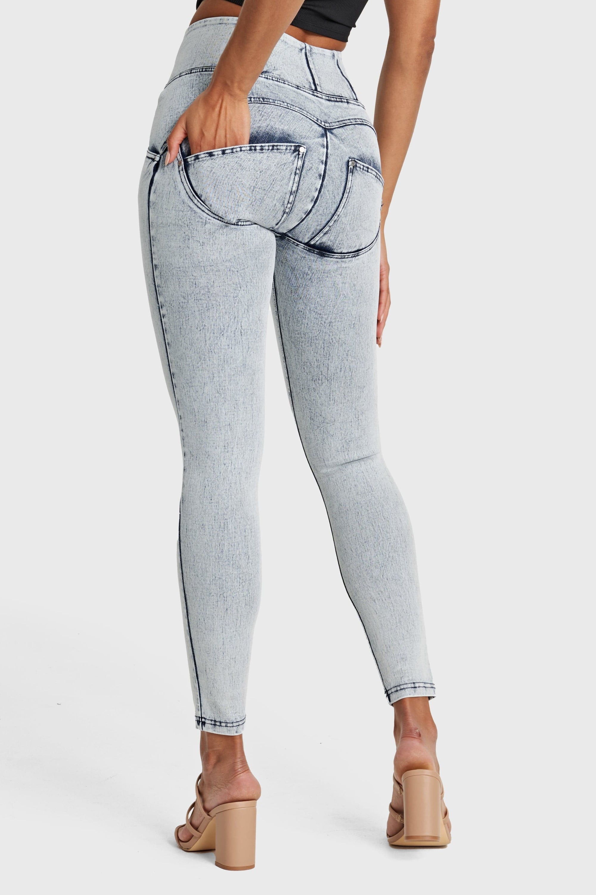 WR.UP® Snug Jeans - High Waisted - Full Length - Acid Wash 11