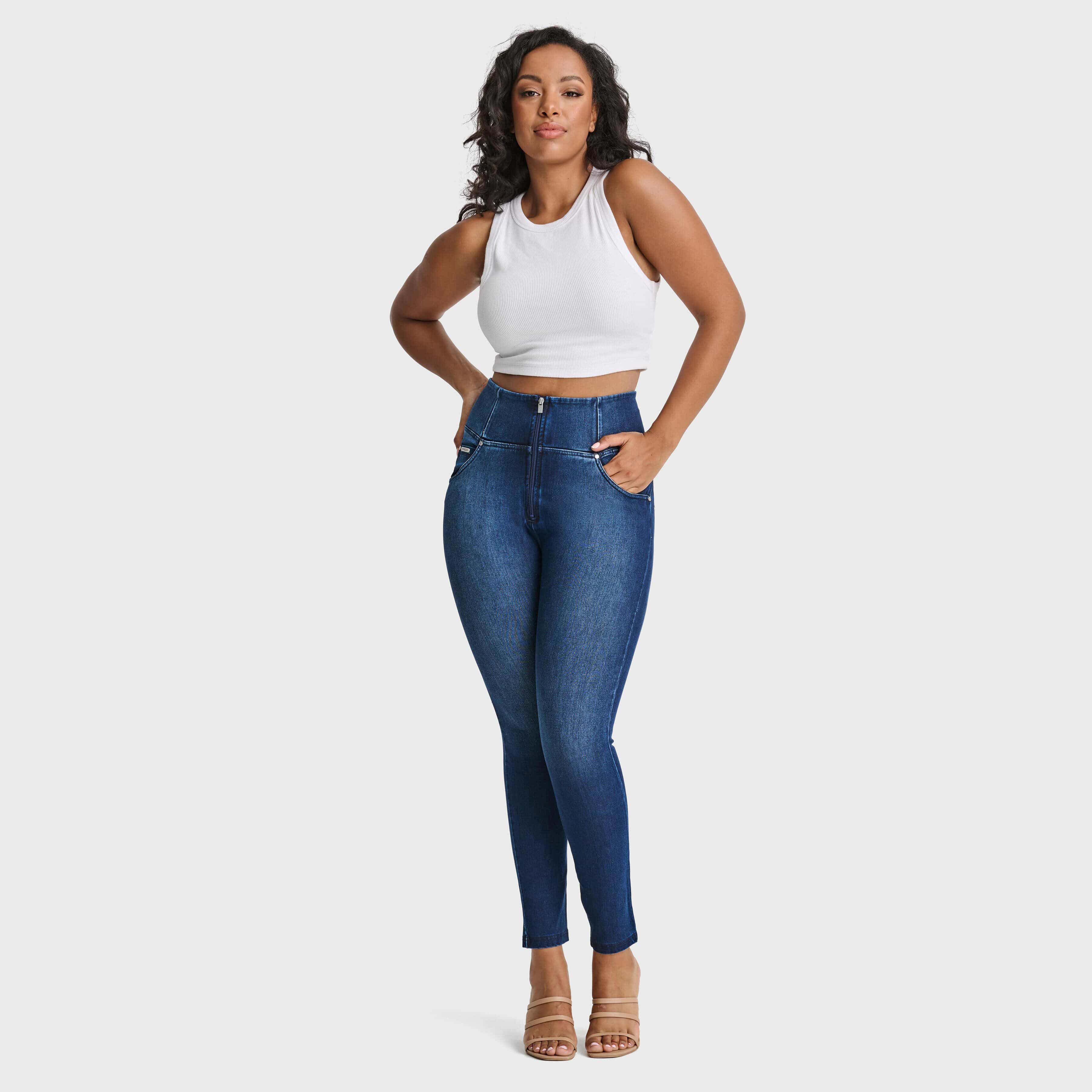 WR.UP® Snug Curvy Jeans - High Waisted - Full Length - Dark Blue + Blue Stitching 2