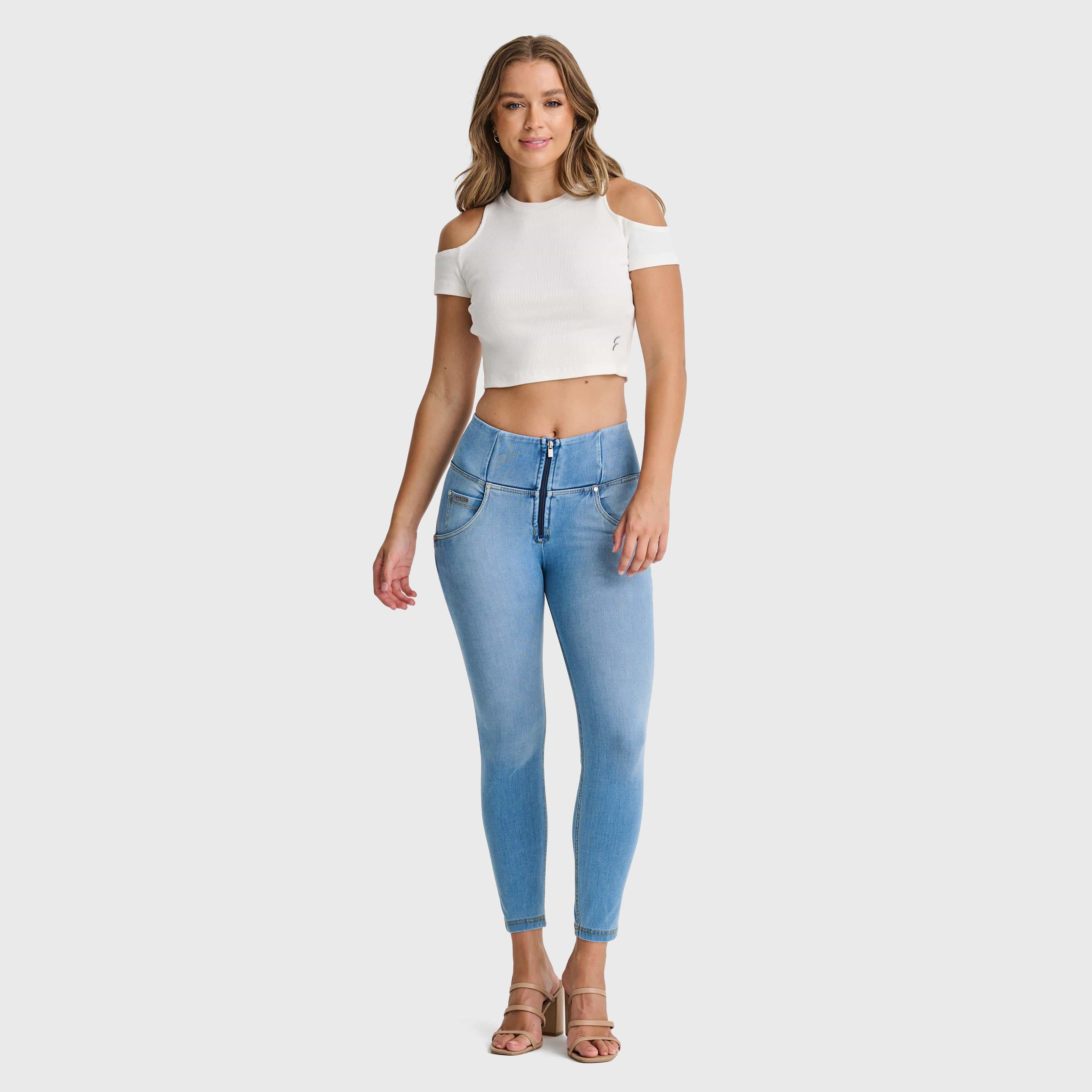 Cropped Cut Out T Shirt - White 3