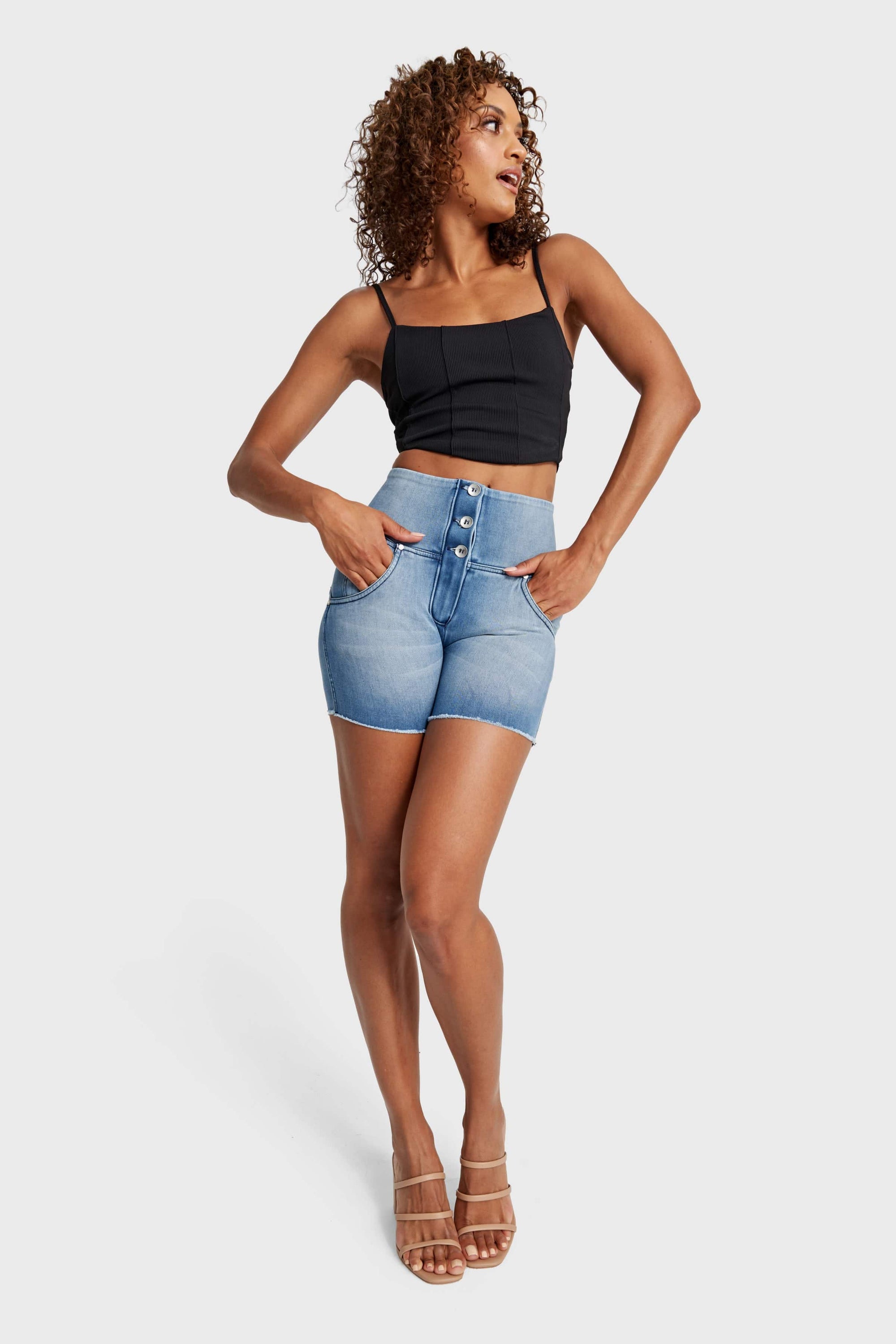 WR.UP® Snug Jeans - High Waisted - Shorts - Light Blue + Blue Stitching 6
