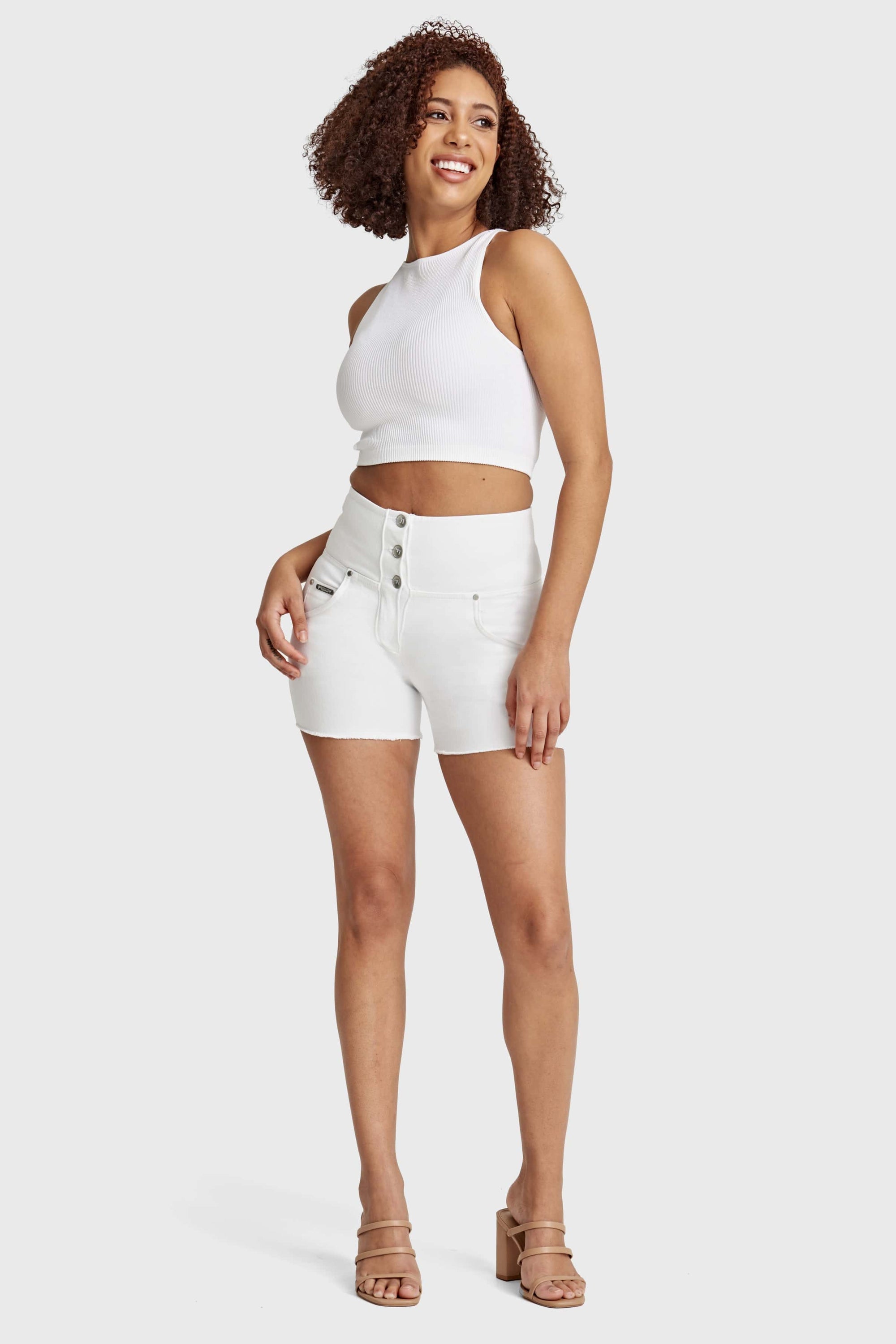 WR.UP® Snug Jeans - High Waisted - Shorts - White 3