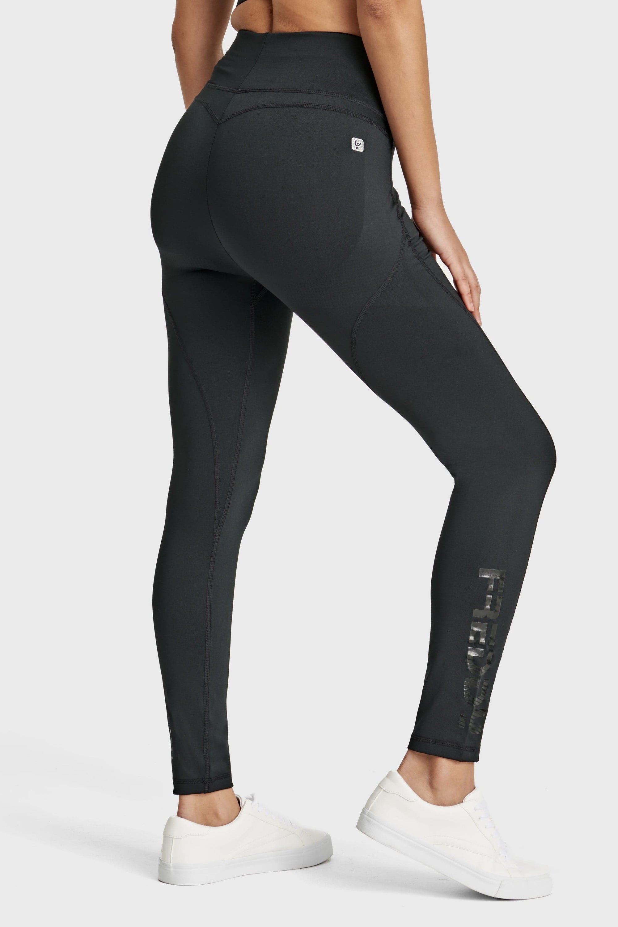 WR.UP® Diwo Sport - High Waisted - 7/8 Length - Black 1