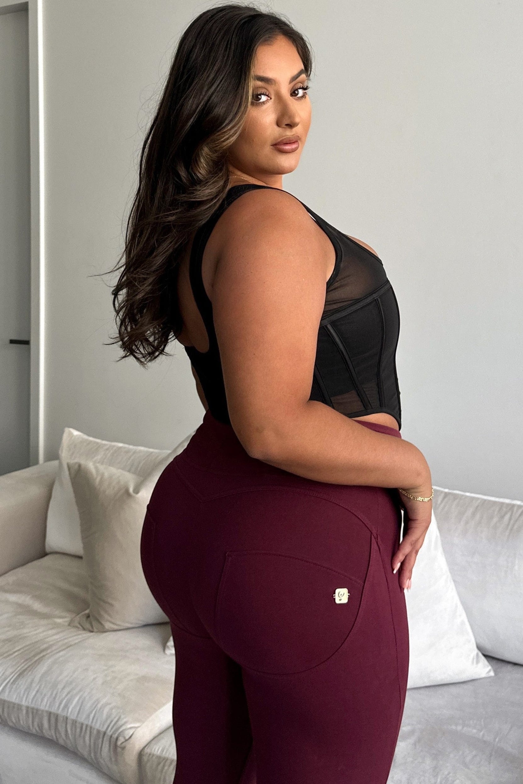 WR.UP® Curvy Fashion - Zip High Waisted - 7/8 Length - Burgundy 1